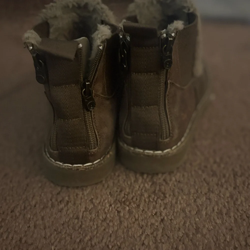 blowfish, booties in brown EUC - Picture 3 of 4